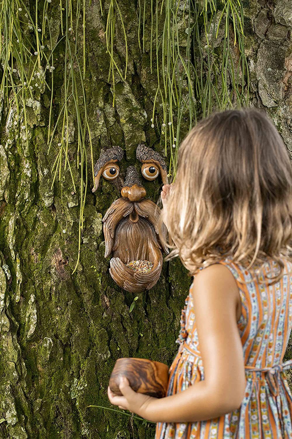 Garden Creative Decoration Outdoor Bark Monster Bird Feeder Wall Decoration Pendant Resin Crafts