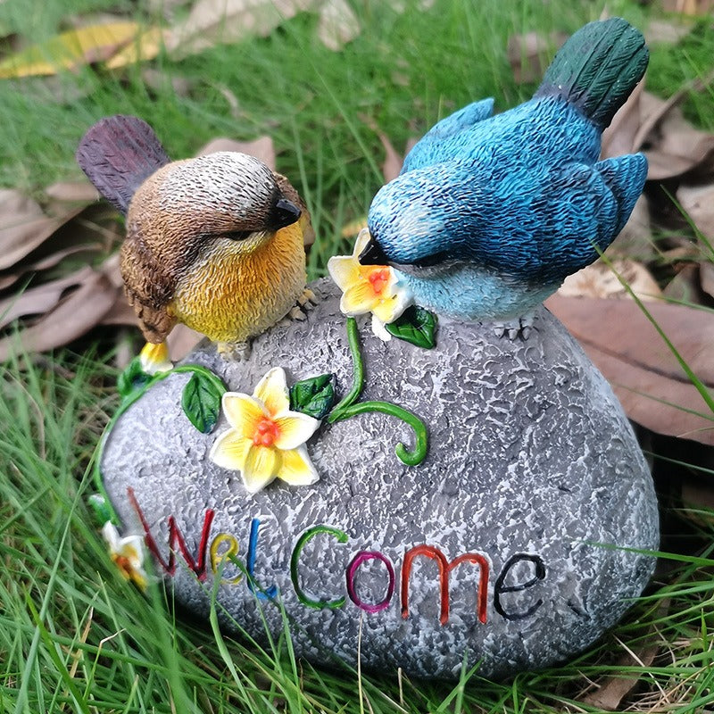 Garden simulation bird with pastoral resin ornaments