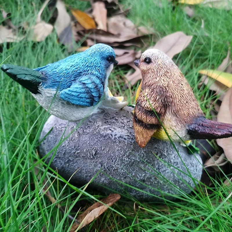Garden simulation bird with pastoral resin ornaments