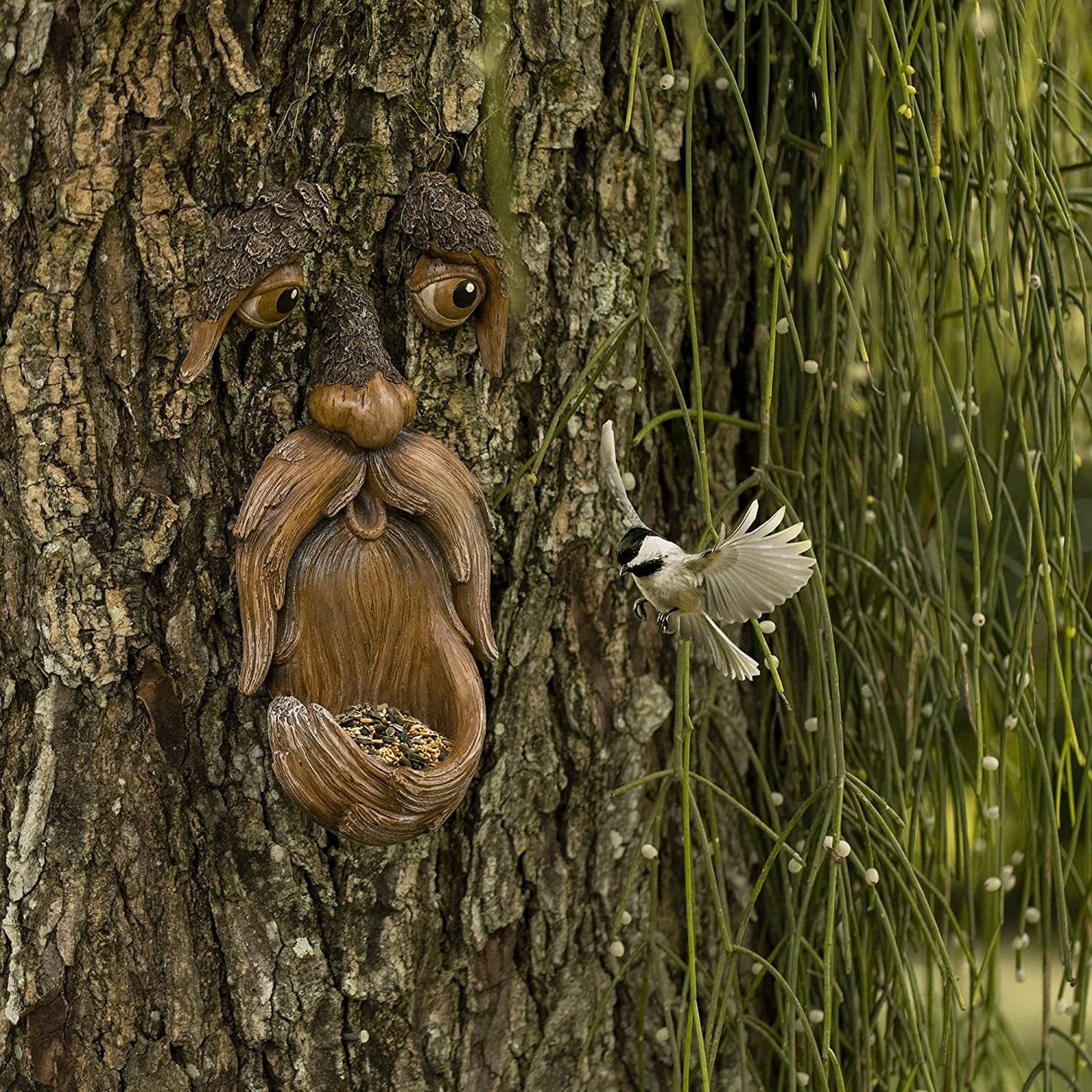Garden Creative Decoration Outdoor Bark Monster Bird Feeder Wall Decoration Pendant Resin Crafts